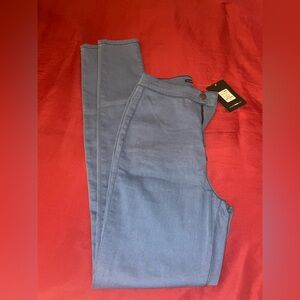 Super High Waist
Denim Skinnies